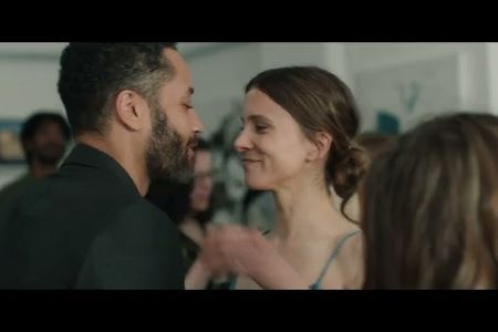 Aenne Schwarz ist ein Ereignis – und genau so eine Performance braucht der Film