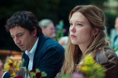Zwischen Philip (Laurence Rupp) und Lucy (Léa Seydoux) fehlen angesichts der Anschuldigungen die Worte