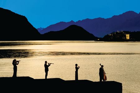 Und so präsentiert sich die Veranstaltungsreihe wieder einmal als hochkarätiges Crossover. Barockmusik und Indie-Pop, Klassik und Jazz - das alles ist beim musikalischen Stelldichein am Lago Maggiore