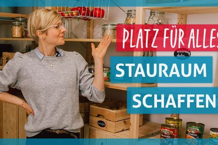 Moderne Stauraumlösungen beginnen nicht bei der Wahl von Möbelstücken, sondern bereits in der architektonischen Grundstruktur eines Raumes
