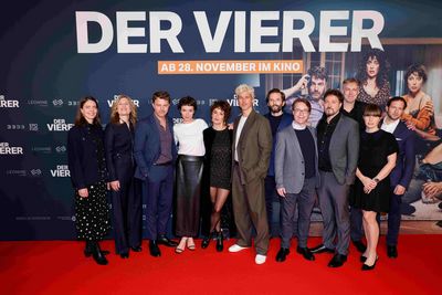 DER VIERER feiert große Publikumspremiere in Berlin 