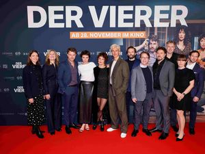 DER VIERER feiert große Publikumspremiere in Berlin DER VIERER feiert große Publikumspremiere in Berlin