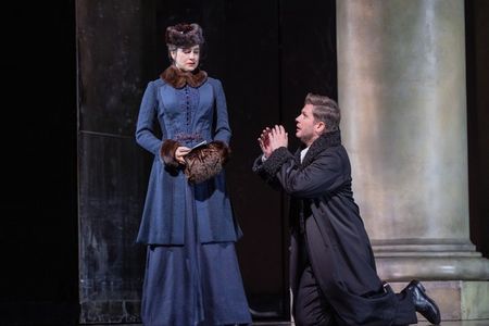 Asmik Grigorian als Tatjana und Iurii Samoilov als Onegin in Tschaikowskis EUGEN ONEGIN