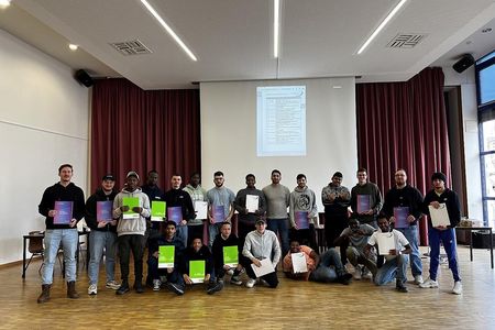 Deutsch-französische Freundschaft: Berufsschüler des Heinrich-Hertz-Berufskollegs in Düsseldorf und des Lycée Professionnel de l'Horizon in La Réunion