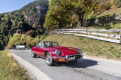 Die Oltimer-Rallye Südtirol Classic Schenna Golden Edition in der Gemeinde oberhalb von Meran richtet sich an Genussfahrer ohne Zeitdruck