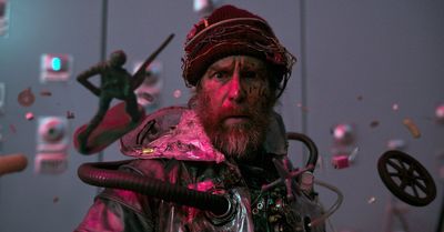 Der Mann aus der Zukunft (Sam Rockwell ) versucht 117. Mal, die Menschheit vor der Katastrophe zu bewahren