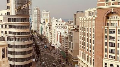 In der Gran Vía, Madrids berühmter Einkaufsstraße, liegt das Vier-Sterne-Grupotel Mayorazgo