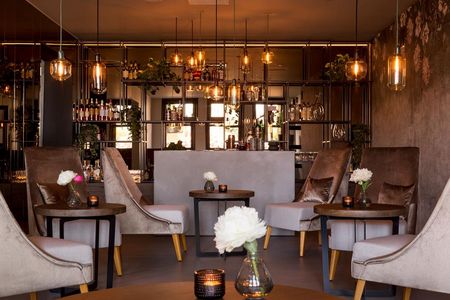 Einen exzellenten Ruf unter Feinschmeckern genießt auch das Restaurant Vermeer
