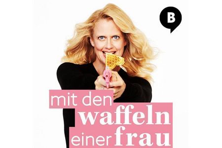 Barbara Schöneberger mit Waffeln im Gepäck