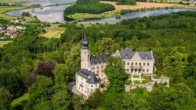 Royale Schaufenster: Die Schlösser Callenberg und Rosenau in Coburg beherbergen Kulturschätze und Geschichten des antiken und modernen Schützenwesens