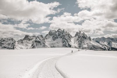 Rund um das Südtiroler Naturhotel Leitlhof gibt es jede Menge Tourenstrecken mit imposantem Blick auf die Dolomiten