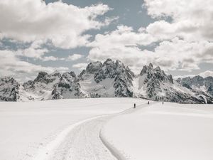 Rund um das Südtiroler Naturhotel Leitlhof gibt es jede Menge Tourenstrecken mit imposantem Blick auf die Dolomiten