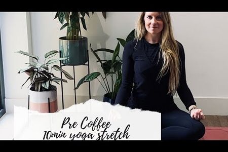 Yoga mit Kelly Brooks im Hyde Park oder in den Londoner Royal Parks