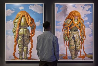 Ausstellungansicht des Werks von Holly Herndon & Mat Dryhurst „xhairymutantx, Embedding Study 1 & 2“ (2024)