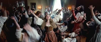 Ann Lee (Amanda Seyfried) predigt Gleicberechtigung