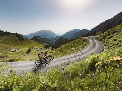 „Fair Biken“ in Hochfilzen: Nachhaltig wohnen und aussichtsreich radeln