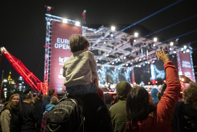 Besucherinnen und Besucher beim Europa Open Air 2023