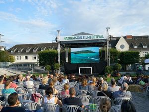 Open Air mit International Ocean Film Tour Vol. 10 am 21. Juli 2024 auf dem Akademiehof Ludwigsburg Open Air mit International Ocean Film Tour Vol. 10 am 21. Juli 2024 auf dem Akademiehof Ludwigsburg