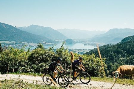 Bei der neuen WOSSA Bikepacking Route, grenzüberschreitendes EU-Projekt zwischen Deutschland und Österreich, geht es neben dem Spaß, dem Naturgenuss und der sportlichen Herausforderung auch um das bewusste Erlebnis des wertvollen Elements Wasser