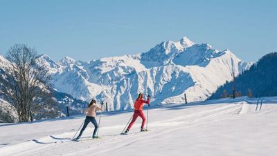 Bergauf, bergab geht es auf bestens gepflegten Loipen im Defereggental in Osttirol/Österreich