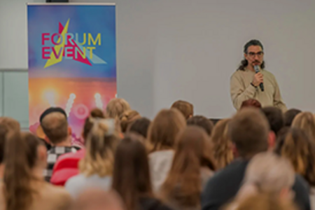 Daniele Murgia, Nachhaltigkeitsexperte, Gründer von 2bdifferent und Referent beim Form Event
