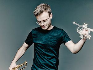 Simon Höfele 
