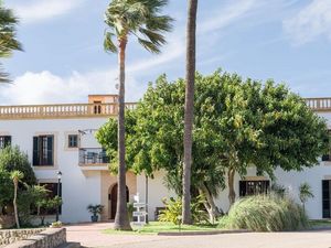 Gerade im Herbst, wenn Mallorca ruhiger wird und dennoch mit langen Sonnentagen aufwartet, finden Gäste auf der Son Manera Retreat Finca von Indigourlaub ideale Bedingungen für eine entspannte Auszeit