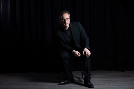 René Sydow - Sie dürfen sich wieder setzen