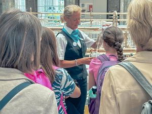 Besuch der Schulklasse Besuch der Schulklasse