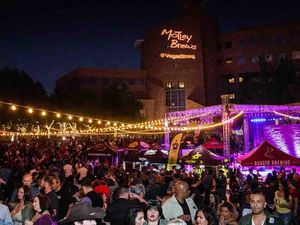 Packt alle Open-Air-Festivals, Konzerte, Autoausstellungen und kulinarischen Events in euren Herbstkalender