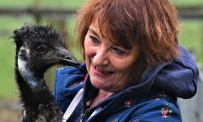 Ute Giesenberg mit Emu Flöte