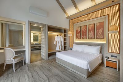 Die 42 Unterkünfte des Himalayan Hideaway Resort Pokhara, The Centara Collection verbinden modernen Komfort mit der Ruhe des nepalesischen Himalaya