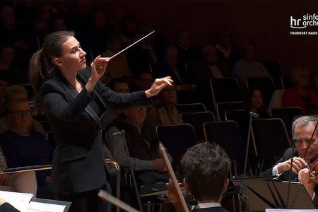 Marta Gardolińska gibt Ihr RSB-Debüt mit Violinistin Bomsori Kim im Konzerthaus Berlin 