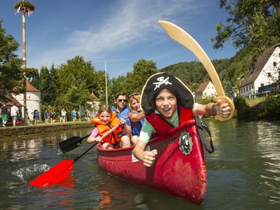 Gemeinsam in See stechen bei einer Kanutour auf der Pegnitz