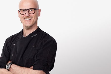 Genüsslich: Star- und Sternekoch Ralf Zacherl kreiert auf 2.000 Metern Höhe ein Gala-Menü