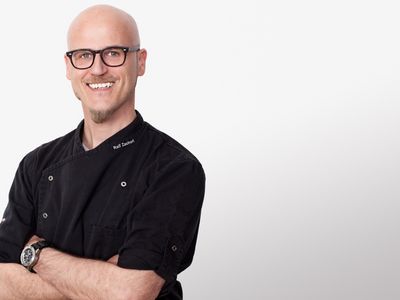 Genüsslich: Star- und Sternekoch Ralf Zacherl kreiert auf 2.000 Metern Höhe ein Gala-Menü