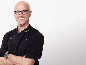 Genüsslich: Star- und Sternekoch Ralf Zacherl kreiert auf 2.000 Metern Höhe ein Gala-Menü