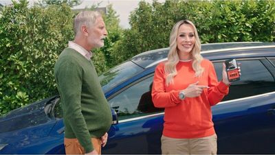 Cora Schumacher steht bei der neuen Sixt-Kampagne im Mittelpunkt