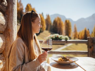 Wein oder Käse, Hütte oder Bauernhof? Verkostungen entfalten die Südtiroler Kulinarik