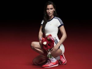 Kampagne mit dem Model Bella Hadid nun macht Adidas einen Rückzieher Kampagne mit dem Model Bella Hadid nun macht Adidas einen Rückzieher
