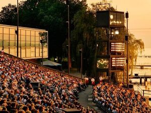 Sonnenuntergang bei den Bregenzer Festspielen: Sonnenuntergang bei den Bregenzer Festspielen: