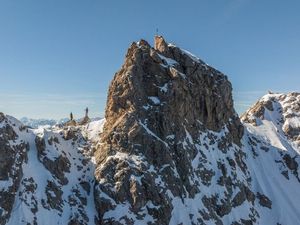 Eine kraftvolle Berglandschaft, viel Raum, gewachsene Strukturen und Gastgeber mit Geschichte: Osttirol setzt nicht darauf, allen zu gefallen Eine kraftvolle Berglandschaft, viel Raum, gewachsene Strukturen und Gastgeber mit Geschichte: Osttirol setzt nicht darauf, allen zu gefallen