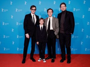 Auf dem Roten Teppich des Zoo Palasts: Sam Riley, Dylan Torrell, Jack Farthing, Jan-Ole Gerster Auf dem Roten Teppich des Zoo Palasts: Sam Riley, Dylan Torrell, Jack Farthing, Jan-Ole Gerster