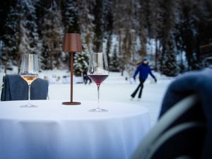 Augen- und Gaumenschmaus: Sommeliers begleiten den Abend mit Südtiroler Weinen Augen- und Gaumenschmaus: Sommeliers begleiten den Abend mit Südtiroler Weinen