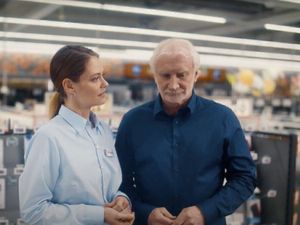 Rudi Völler bleibt der wohl prominenteste Kunde von nebenan Rudi Völler bleibt der wohl prominenteste Kunde von nebenan