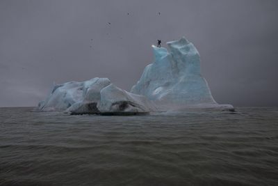 Julian Charrière: The Blue Fossil Entropic Stories-III, 2013