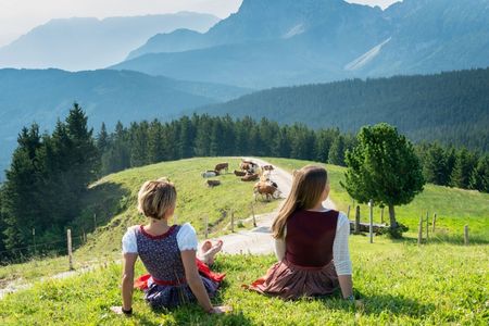Die Sennerinnen und Senner sind rund hundert Tage auf der Alm