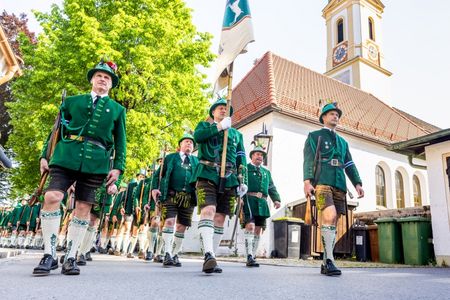 Die Lenggrieser Antlaßschützen gehören zu den größten Verbänden im Bund der Bayerischen Gebirgsschützen