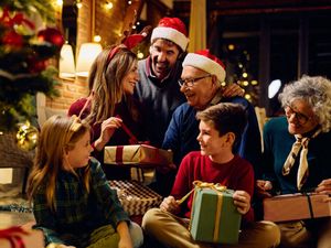 Die klassische Weihnachtsidylle prägt viele Kampagnen, trifft aber nur einen Teil der Konsumenten Die klassische Weihnachtsidylle prägt viele Kampagnen, trifft aber nur einen Teil der Konsumenten