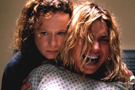 Claudia (Thora Birch) und Lidia Yuknavitch (Imogen Poots)